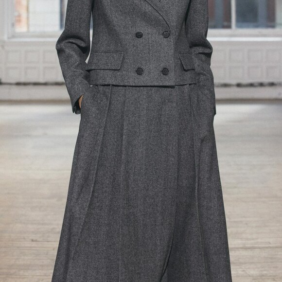 ZARA WOMAN COLLECTION BOX PLEATED MIDI SKIRT - Picture 3 of 8